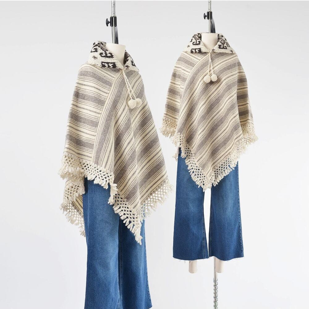 Vintage 70s Striped Wool Poncho Sweater Knit Collared Cape Cream Brown XS S